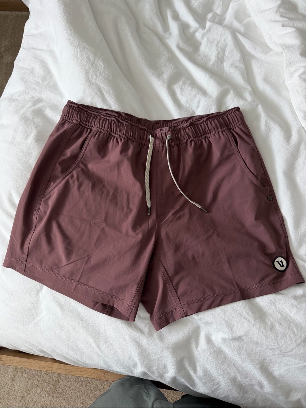 Vuori - men’s Kore short - 5 inch inseam